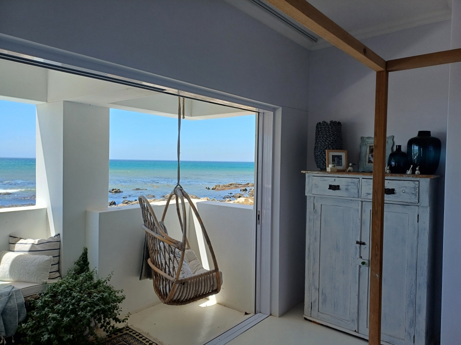 4 Bedroom Property for Sale in Sandy Point Western Cape